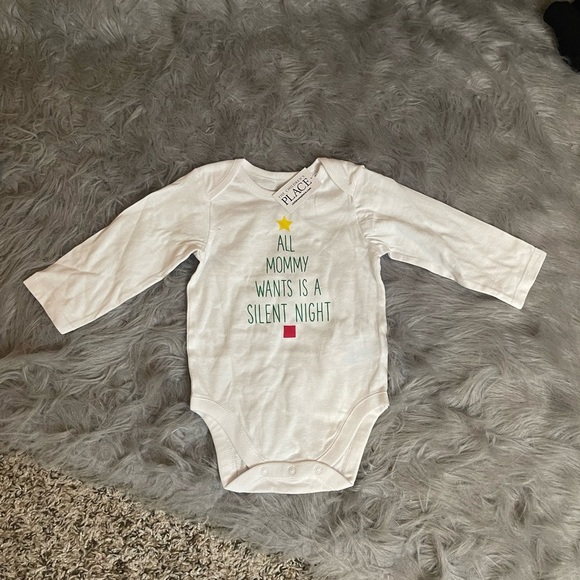 Children’s Place Baby Christmas Onesie - Picture 1 of 4